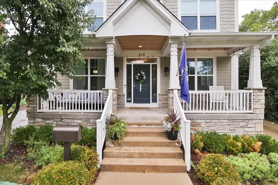 315 W Franklin Street, Wheaton, IL 60187 - #2