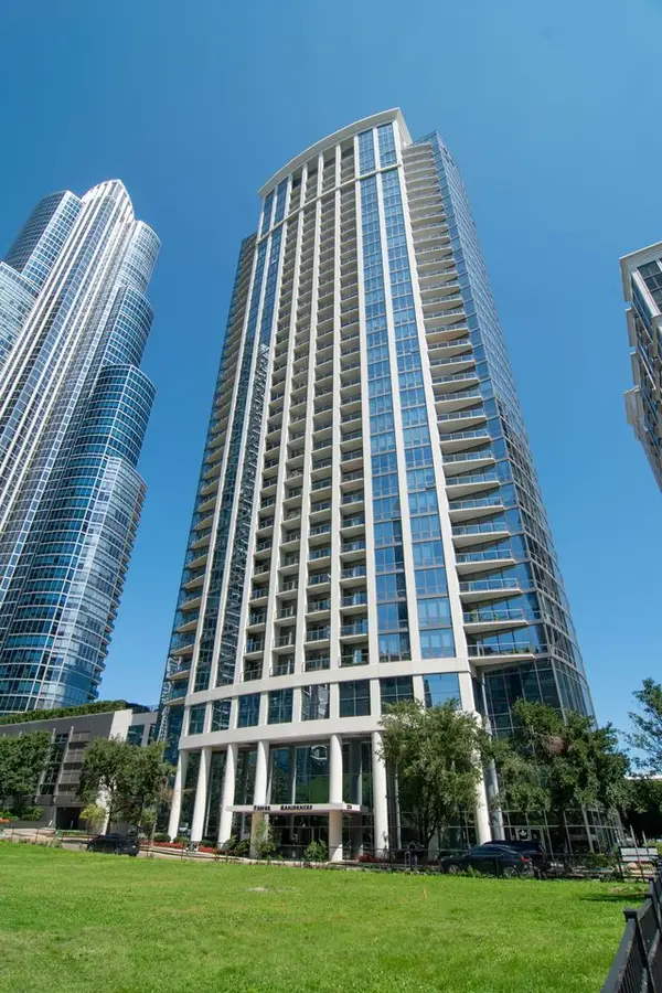 1235 S Prairie Avenue #3002, Chicago, IL 60605