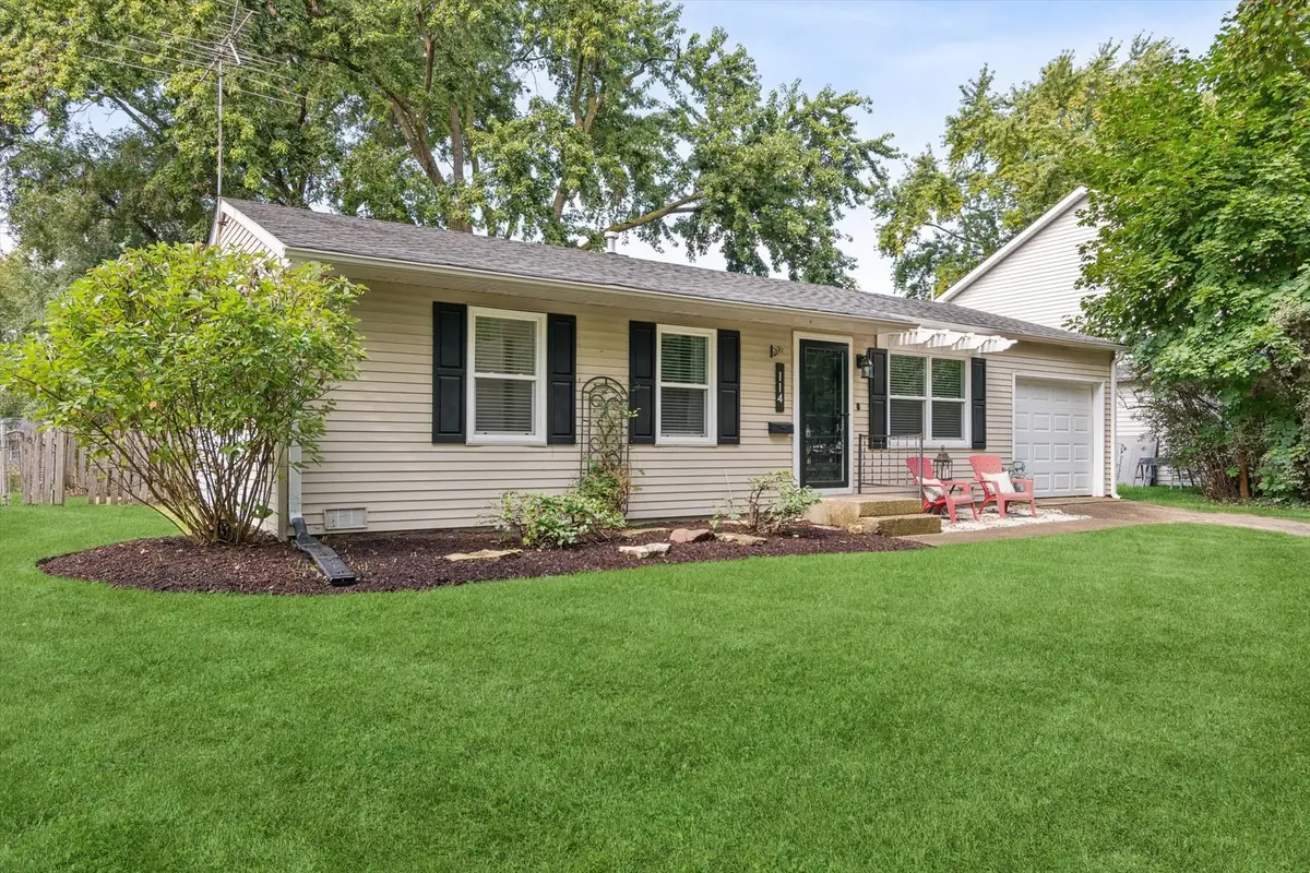 114 Briar Lane, Geneva, IL 60134 - #1