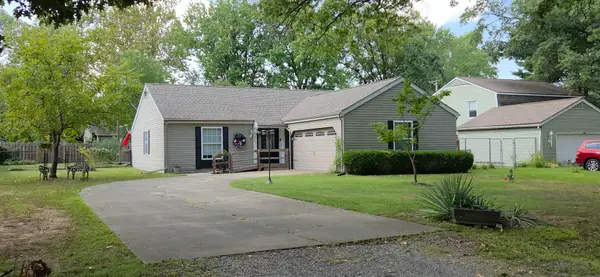 907 Lickliter Street, Benton, IL 62812