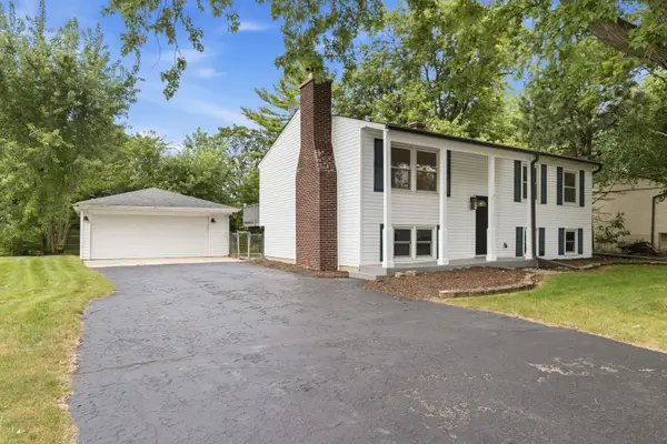 30W234 Claymore Lane, Naperville, IL 60563