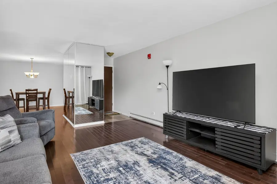 2411 Ogden Avenue #11, Downers Grove, IL 60515 - #3