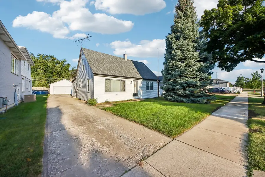 6502 Chester Avenue, Hodgkins, IL 60525 - #2