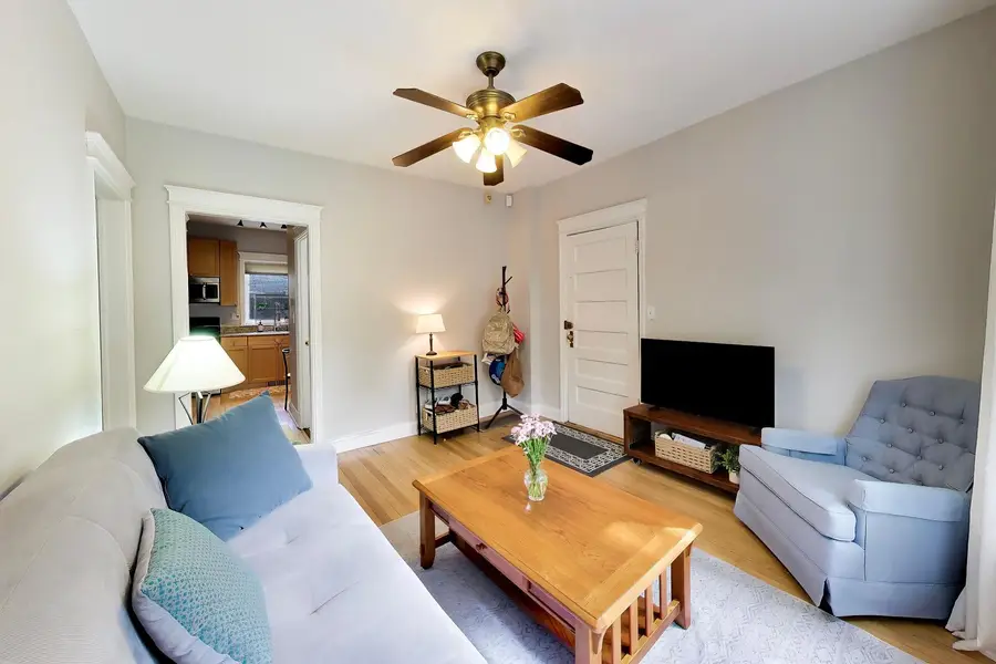 3809 N Ravenswood Avenue #1, Chicago, IL 60613 - #3