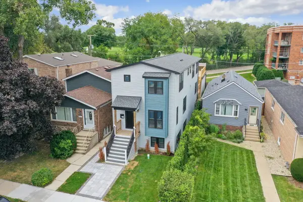 6672 W Montrose Avenue, Harwood Heights, IL 60706