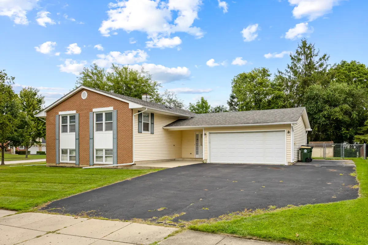 1381 Volkamer Trail, Elk Grove Village, IL 60007 - #1