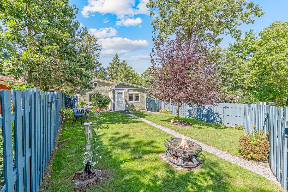 31 S Holly Avenue, Fox Lake, IL 60020 - #1