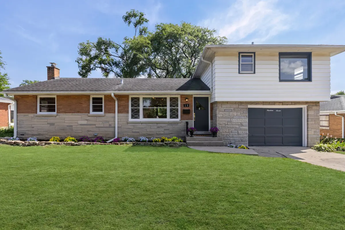 19 7th Street, Downers Grove, IL 60515 - #1