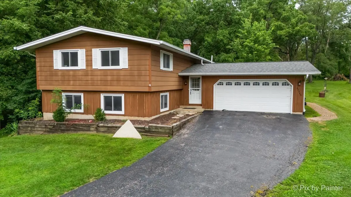 6N365 Essex Avenue, Saint Charles, IL 60174 - #1
