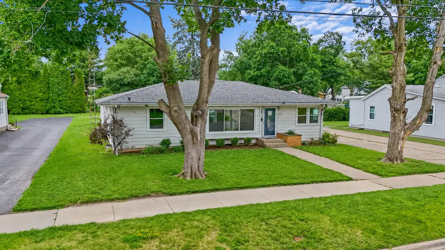 401 W Madison Street, Belvidere, IL 61008 - #2
