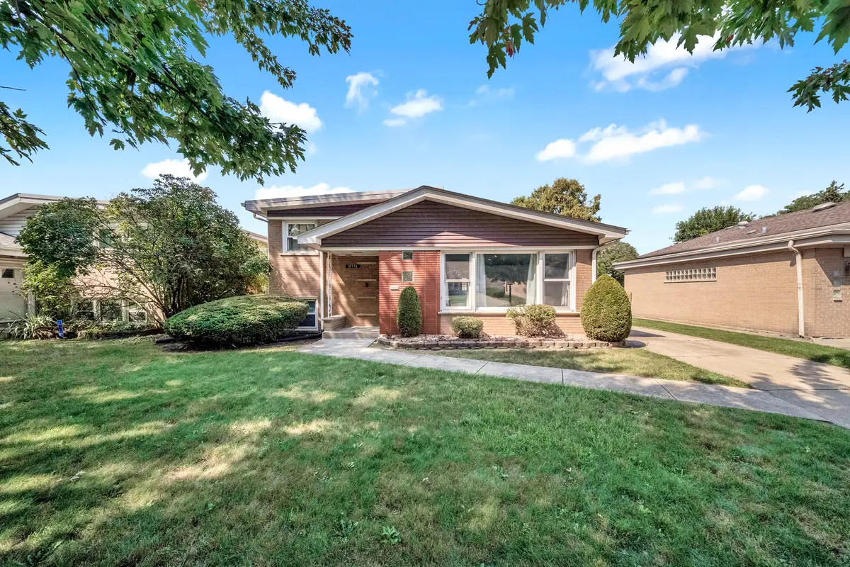 10536 S Kostner Avenue, Oak Lawn, IL 60453 - #1