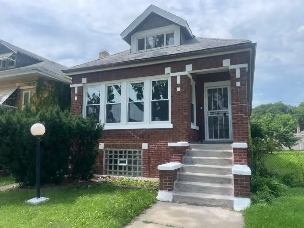 8824 S Throop Street, Chicago, IL 60620 - #1