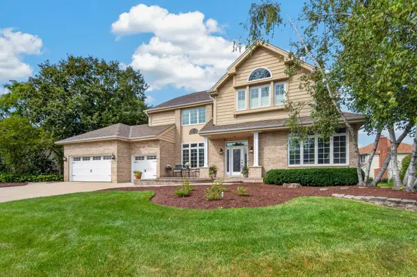 4020 White Eagle Drive, Naperville, IL 60564