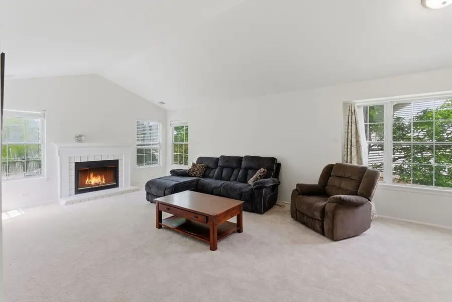 206 Glasgow Lane #B206, Schaumburg, IL 60194 - #3