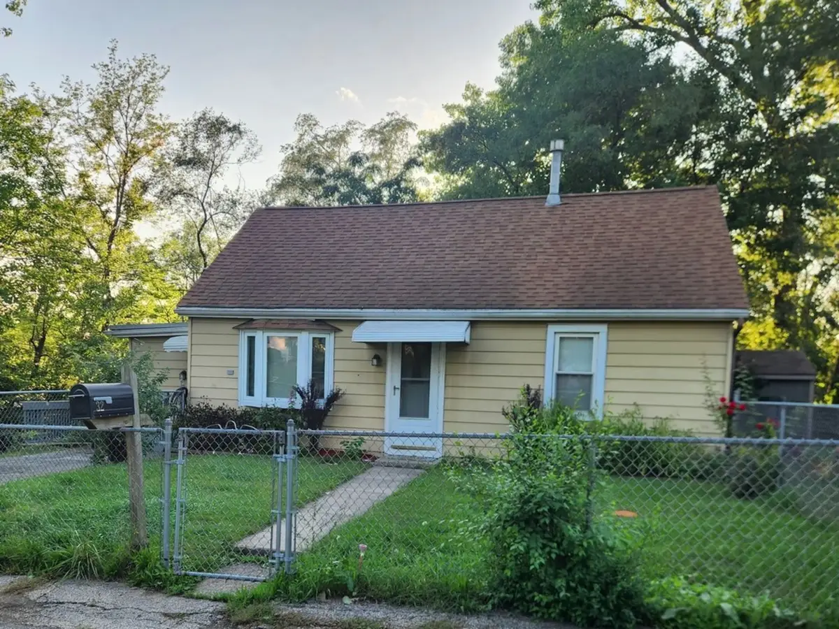32 Arlington Lane, Fox Lake, IL 60020 - #1