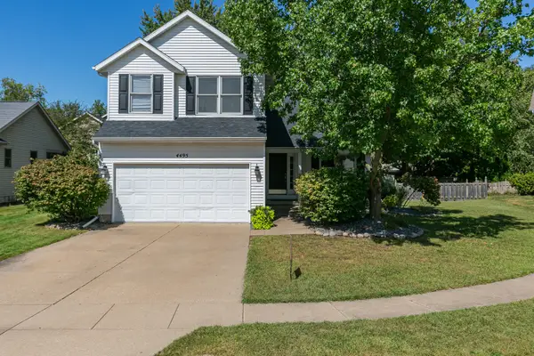 4495 34th Street Court, Bettendorf, IA 52722
