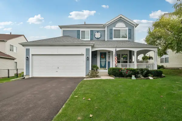 32 E Dahlia Lane, Round Lake Beach, IL 60073
