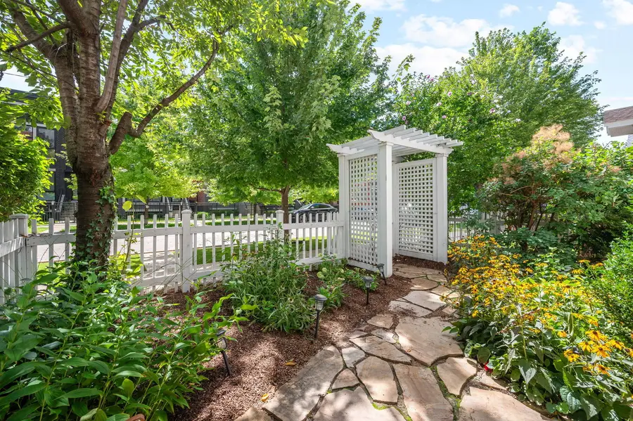 2520 W Medill Avenue, Chicago, IL 60647 - #2