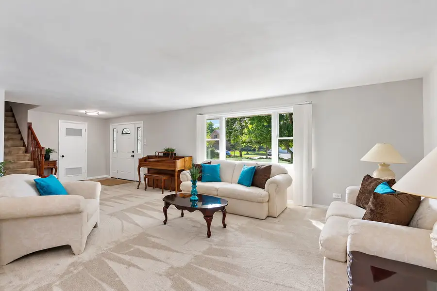 31 S Salem Drive, Schaumburg, IL 60193 - #2