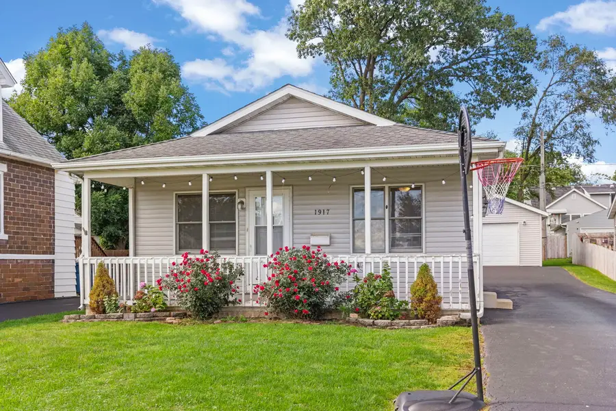 1917 N Hickory Street, Crest Hill, IL 60403 - #3