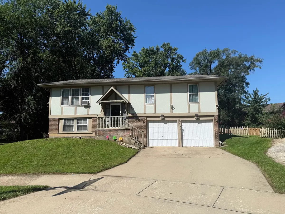 311 Robinhood Court, Bolingbrook, IL 60440 - #1