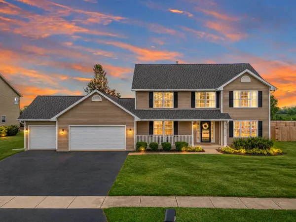 219 Bear Dusk Way, Belvidere, IL 61008