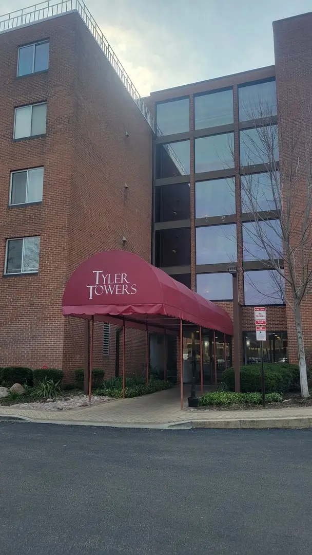 1450 Plymouth Lane #305, Elgin, IL 60123 - #3