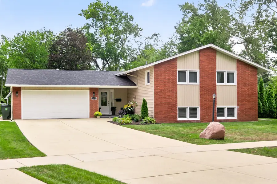 917 E Schirra Drive, Palatine, IL 60074 - #2