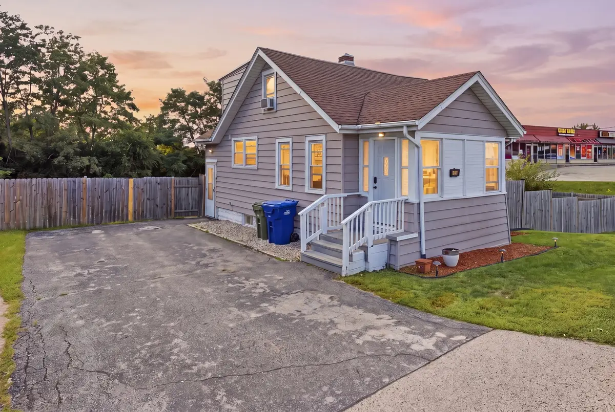 2110 N Green Bay Road, Waukegan, IL 60087 - #1