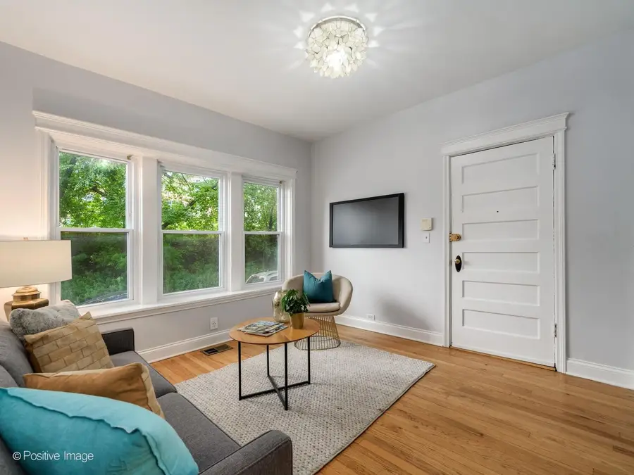3803 N Ravenswood Avenue #1, Chicago, IL 60613 - #2