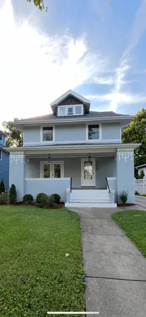Address Withheld By Seller, La Grange, IL 60525