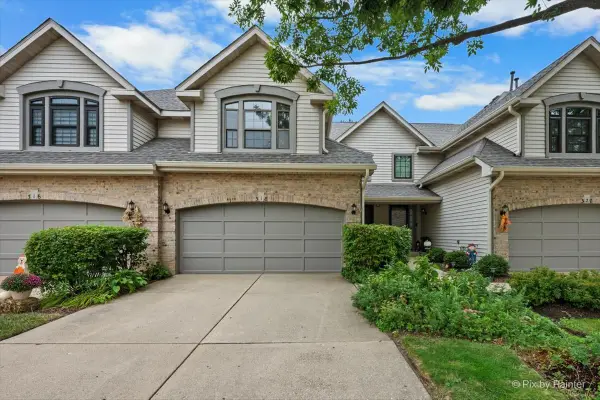318 Club House Drive, Bloomingdale, IL 60108