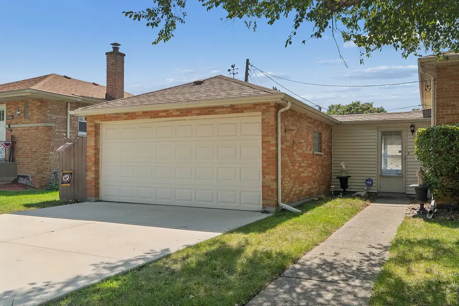 5325 Oak Center Drive, Oak Lawn, IL 60453 - #3