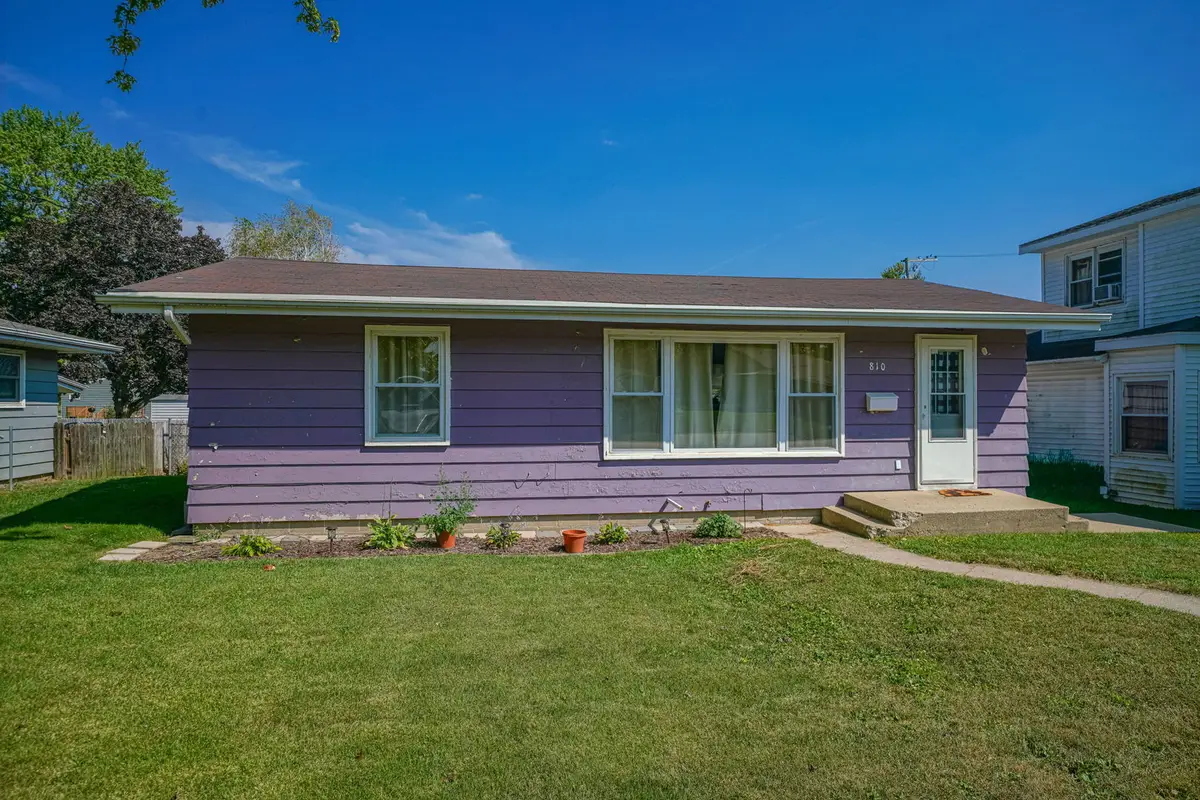 810 S Congress Avenue, Polo, IL 61064 - #1