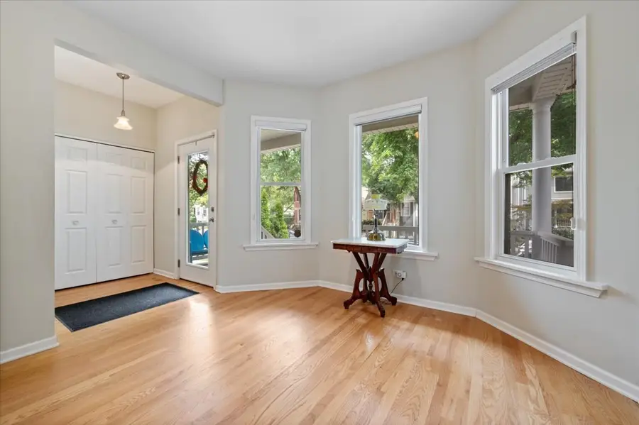 4150 N Whipple Street, Chicago, IL 60618 - #3
