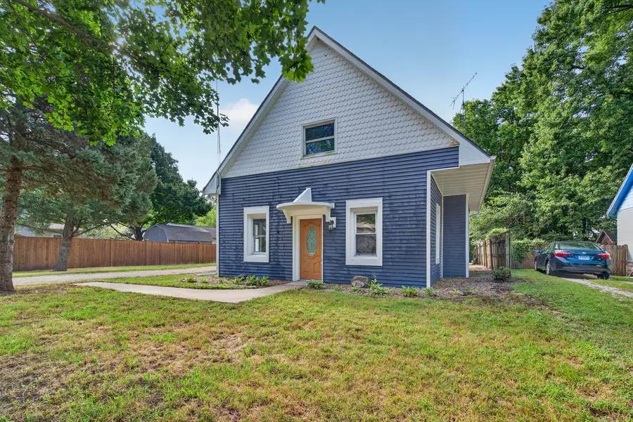 335 E Southmor Road, Morris, IL 60450 - #2