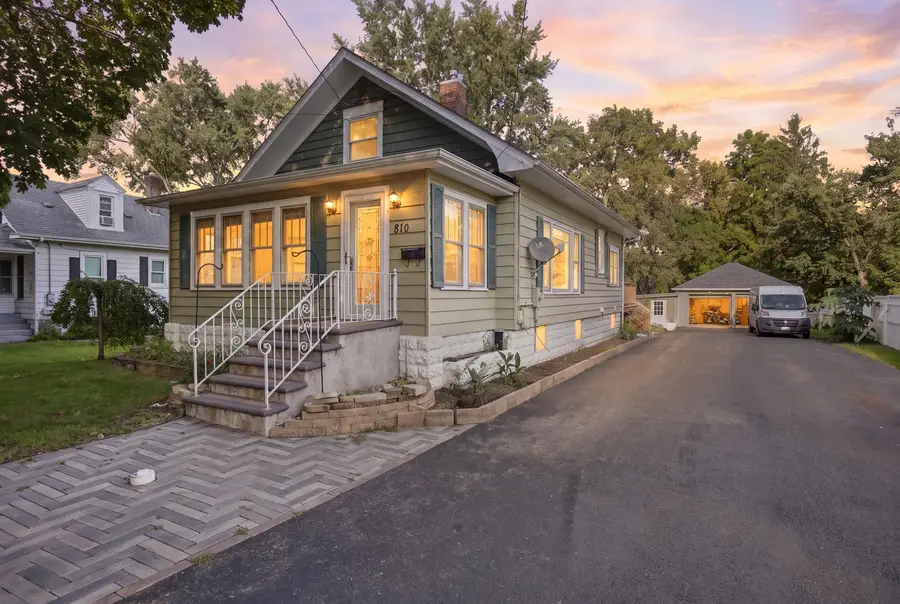 810 Wheeler Street, Woodstock, IL 60098 - #2