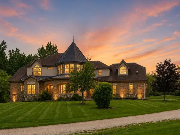 15309 Kishwaukee Valley Road, Woodstock, IL 60098