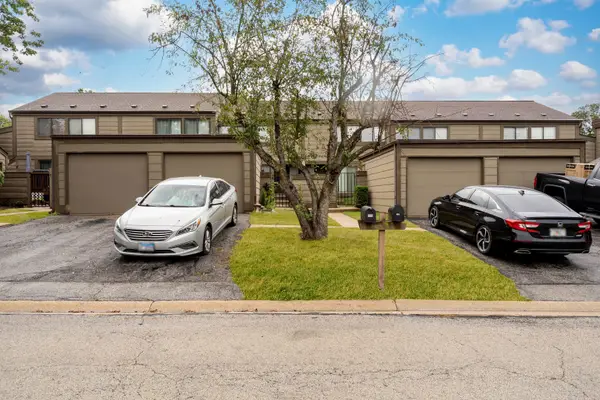 175 Aberdeen Court, Geneva, IL 60134