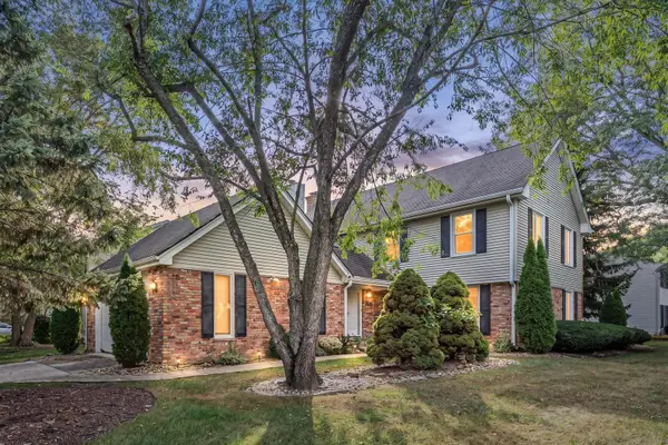 1136 Chateaugay Avenue, Naperville, IL 60540