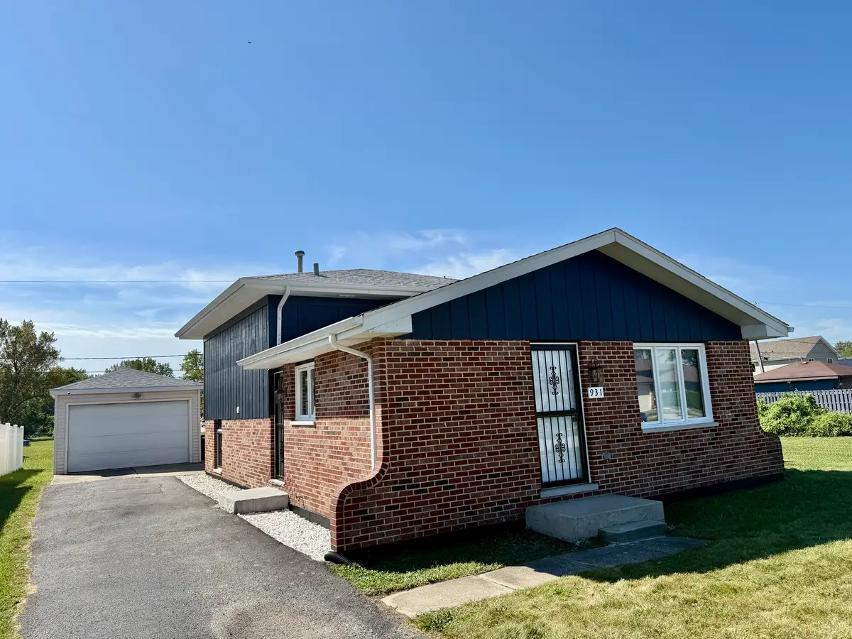 931 Miller Place, Phoenix, IL 60426 - #1