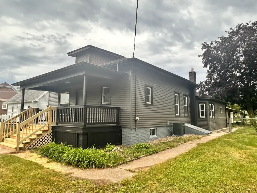 509 E Bronson Street, Streator, IL 61364 - #2