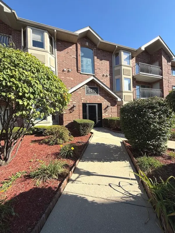 9410 Melvina Avenue #2SW, Oak Lawn, IL 60453
