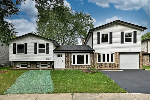 8164 N Carrolton Court, Hanover Park, IL 60133