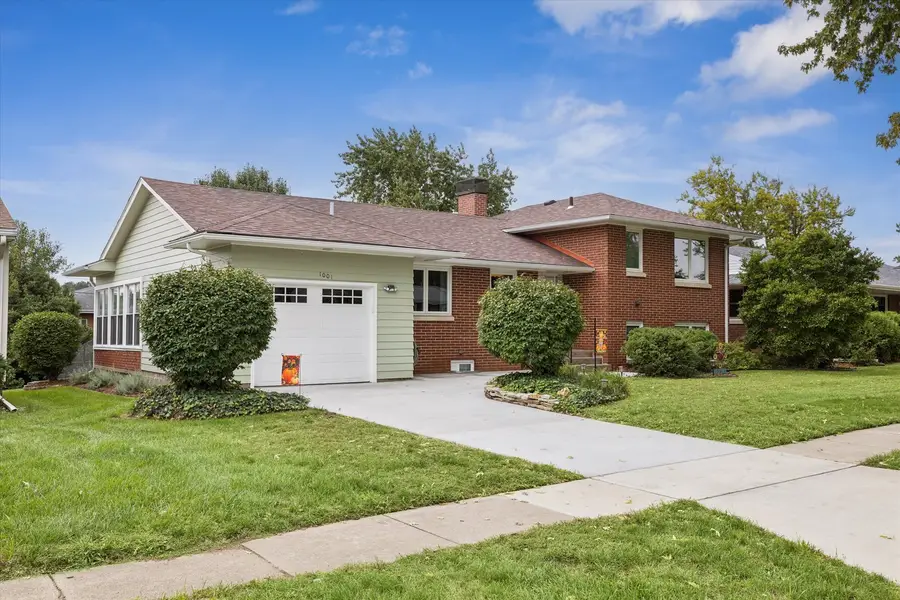 1001 12th Street, De Witt, IA 52742 - #2