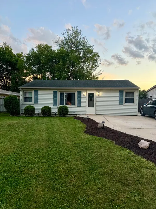 2353 Greengold Street, Crest Hill, IL 60403