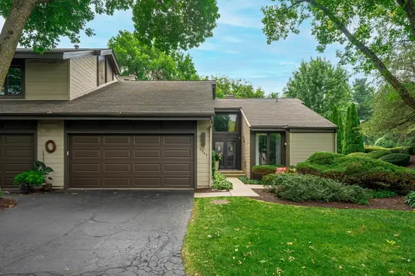 5343 Winding Creek Road, Rockford, IL 61114