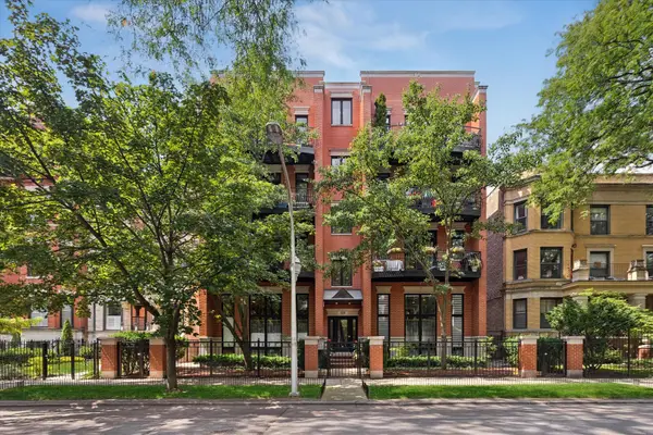5218 N Winthrop Avenue #4S, Chicago, IL 60640
