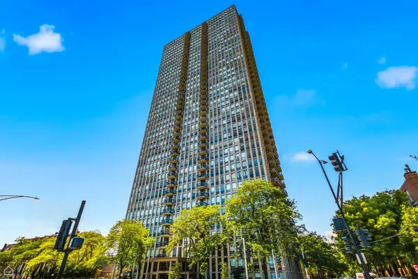 1660 N La Salle Drive #2302, Chicago, IL 60614