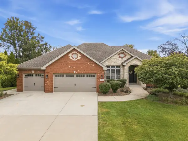 16243 W Blackhawk Drive, Lockport, IL 60441